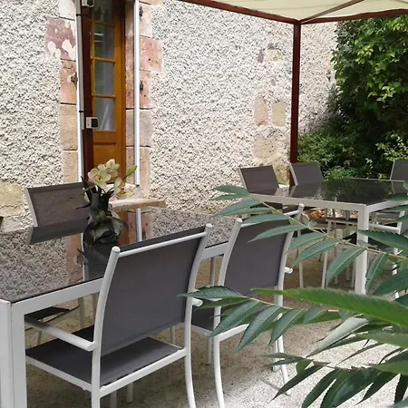 Maison De Ferme Restauree Avec Mini Ferme, Terrasse Et Grand Jardin Pres De La Vallee Du Cher - Fr-1-489-270 Holiday home