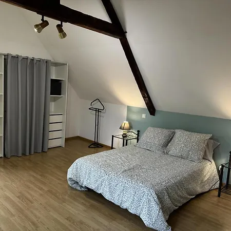 Holiday home Maison De Ferme Restauree Avec Mini Ferme, Terrasse Et Grand Jardin Pres De La Vallee Du Cher - Fr-1-489-270 *